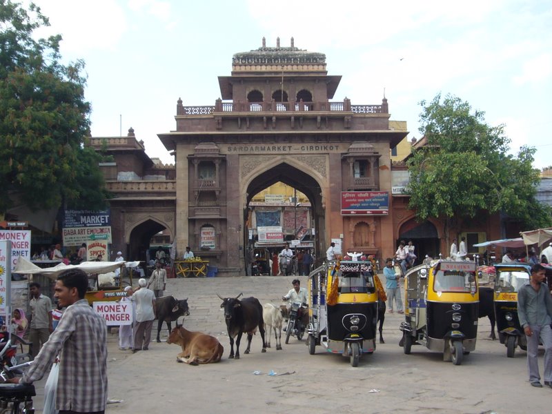 The entrance gate to Sardar Market